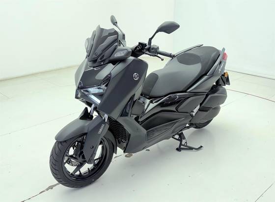 YAMAHA XMAX 250 CONNECTED ABS YAMAHA XMAX 250 CONNECTED ABS